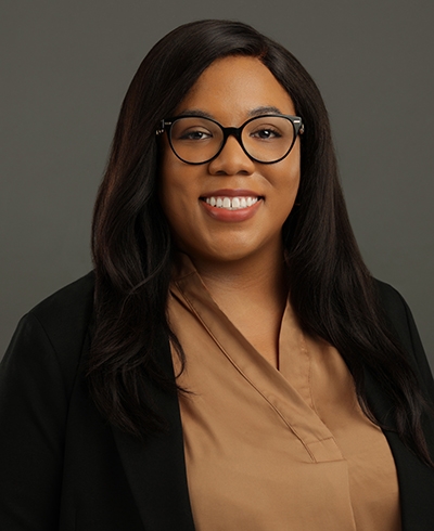 Advisor photo for Alessia Lynch
