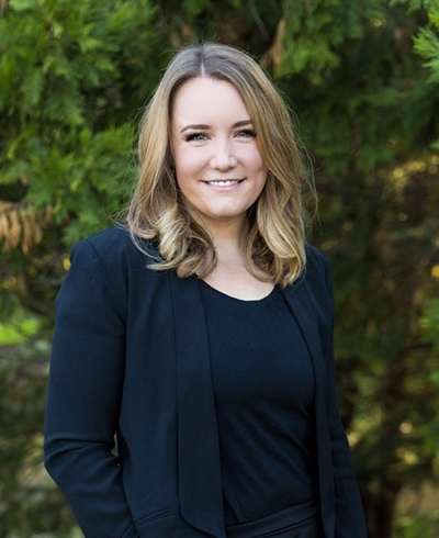 Amanda Rose Becker, Financial Advisor serving the Vancouver, WA area - Ameriprise Advisors