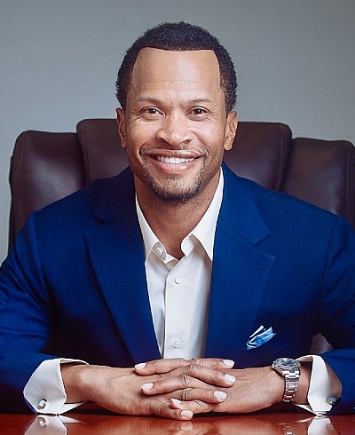 Advisor photo for Andre S Duffie