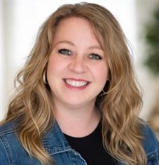 Amanda Abernathy
