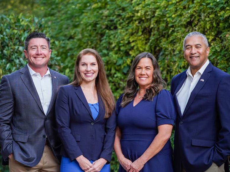 Team photo for Azul Financial Planning