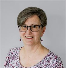 Gretchen L Weaver