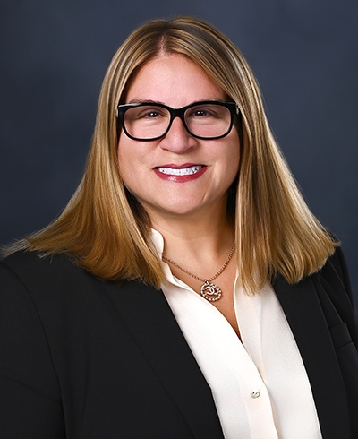 Advisor photo for Claudia Marban