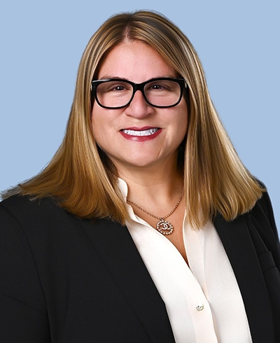 Advisor photo for Claudia Marban