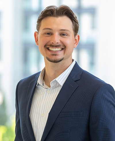 Advisor photo for Connor Ratzlaff