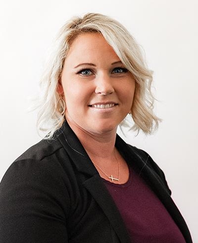 Crystal Hekrdle, Financial Advisor serving the Beresford, SD area - Ameriprise Advisors