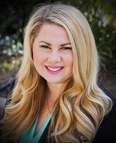 Danielle Vigneault, Financial Advisor serving the San Diego, CA area - Ameriprise Advisors