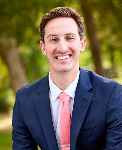 Derek William Steele, Associate Financial Advisor serving the Eagan, MN area - Ameriprise Advisors