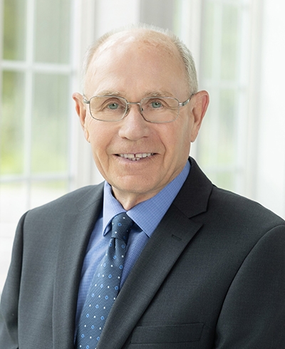 Advisor photo for Douglas Pyle