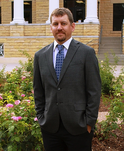 Dustin McWhirter, Financial Advisor serving the Hays, KS area - Ameriprise Advisors