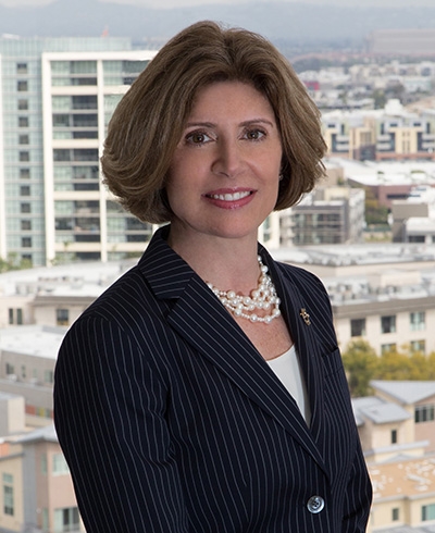 Elizabeth Connolly, Financial Advisor serving the Irvine, CA area - Ameriprise Advisors