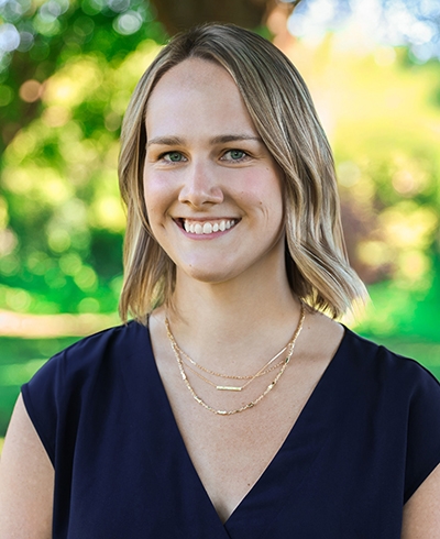 Advisor photo for Ellen Tippow