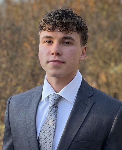 Advisor photo for Evan Sumner