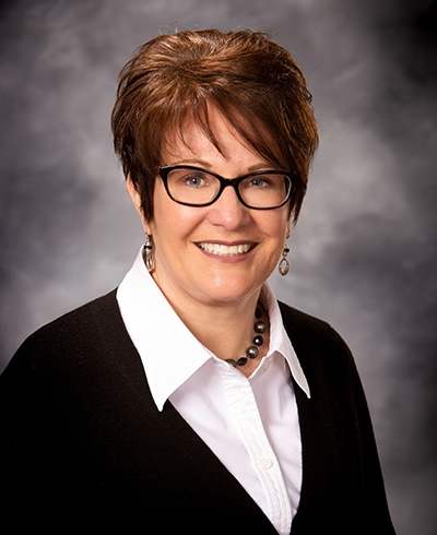 Gayle Siebenbruner, Financial Advisor serving the Bismarck, ND area - Ameriprise Advisors