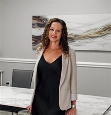 Gina Lare