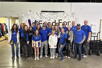 Summit Wealth Management Team Volunteering at Food for Thought Denver