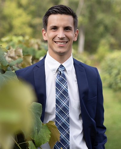 Advisor photo for John Smith
