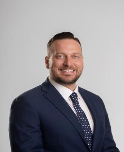 Advisor photo for Jordan Long