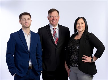 Team photo for Lively Financial Group