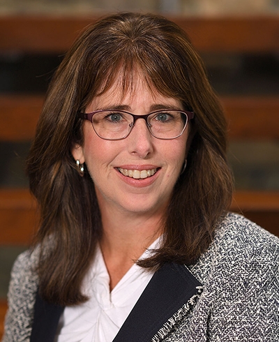 Lisa Young, Financial Advisor serving the Bedford, NH area - Ameriprise Advisors