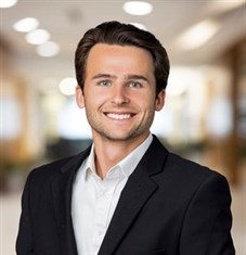 Adam Skelton 