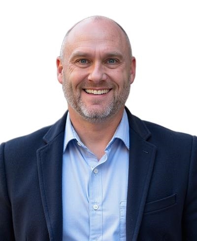 Micah Benway, Private Wealth Advisor serving the Minnetonka, MN area - Ameriprise Advisors