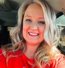 Carolyn McNeirney