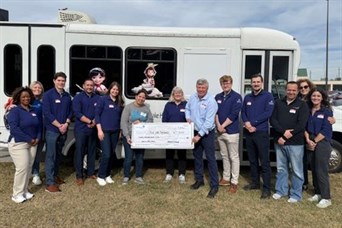 The Doyle & Associates team volunteering at Feed Lake Highlands