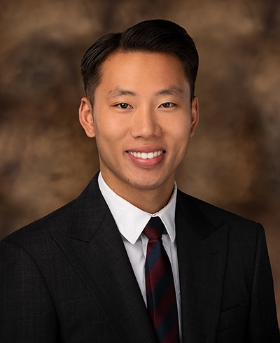 Moua Vang, Associate Financial Advisor serving the Wausau, WI area - Ameriprise Advisors