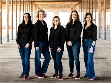 Team photo for Calander Wealth