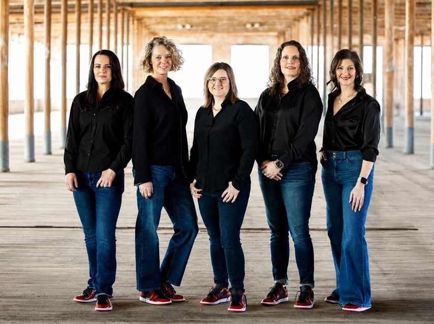 Team photo for Calander Wealth