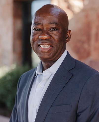 Advisor photo for Reggie Alilonu