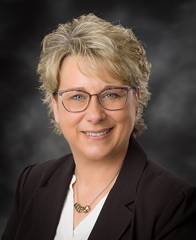 Rhonda Klement, Private Wealth Advisor serving the Antigo, WI area - Ameriprise Advisors