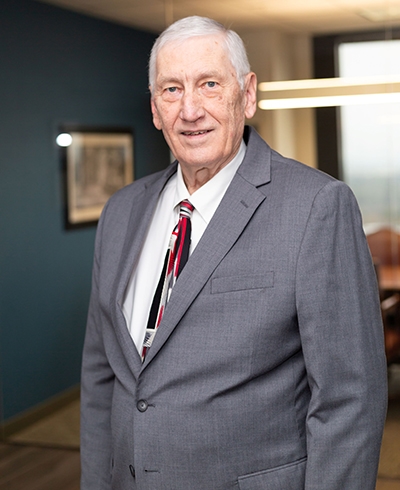 Advisor photo for Robert L Chase Jr