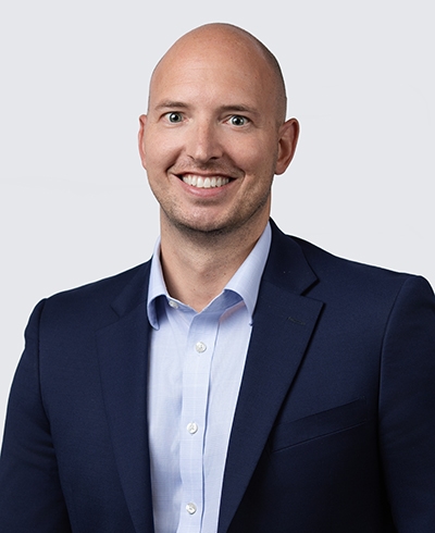 Advisor photo for Ryan Holzwarth