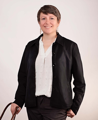 Tara Davis, Financial Advisor serving the Auburn, ME area - Ameriprise Advisors