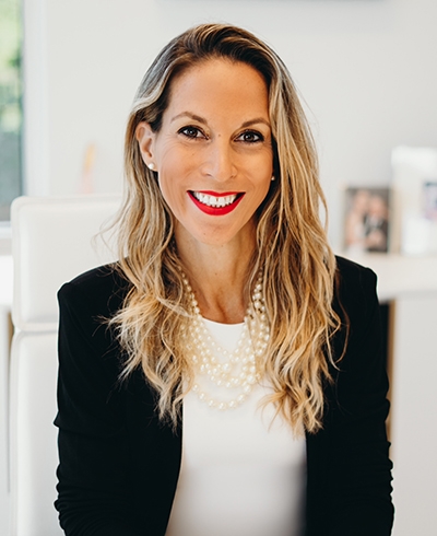 Thais Piotrowski, Private Wealth Advisor serving the Boca Raton, FL area - Ameriprise Advisors