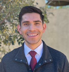 Carlos J Tovar