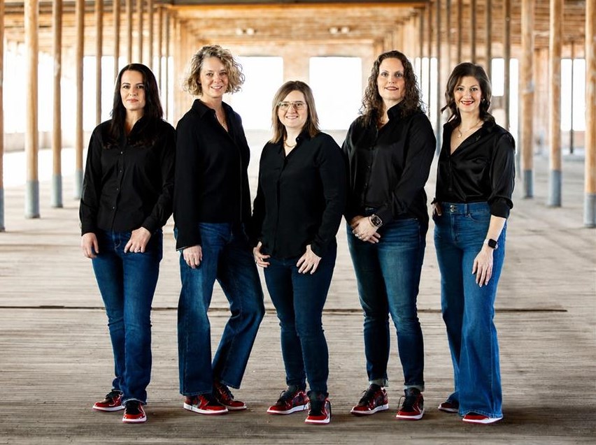 Team photo for Calander Wealth