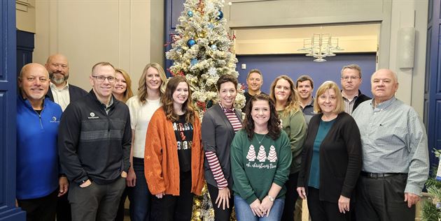 Discerning Wealth Photos