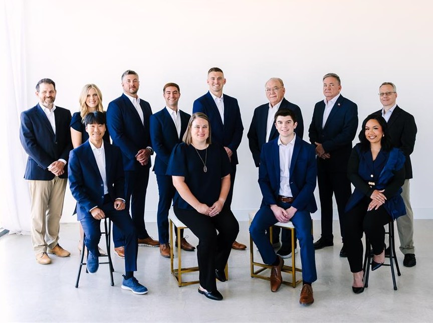 Team photo for Golden Circle Financial Group