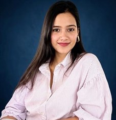 Sakshi Tiwari