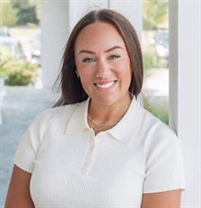 Nicole Manzo